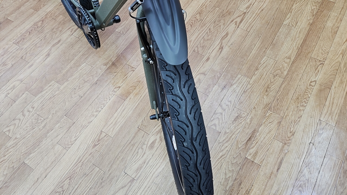 久しぶりに超極太タイヤのJEEPファットバイクが入荷しました